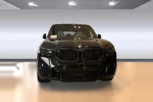 Carbon Black Metallic 2026 BMW XM Label