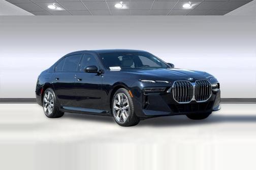 Carbon Black Metallic 2024 BMW i7 xDrive60