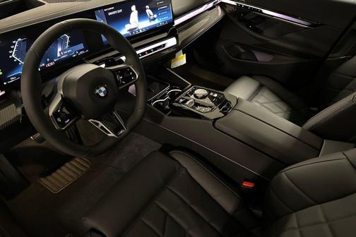 Mineral White Metallic 2027 BMW 530 i