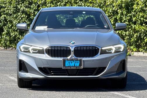 Skyscraper Grey Metallic 2026 BMW 330 330i
