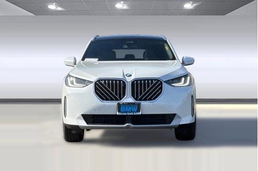 Mineral White Metallic 2026 BMW X3 30 xDrive