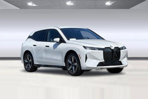 Mineral White Metallic 2026 BMW iX xDrive45