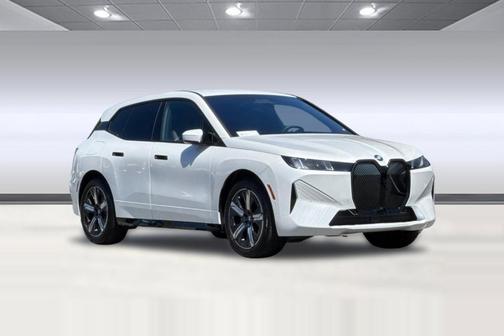 Mineral White Metallic 2026 BMW iX xDrive45