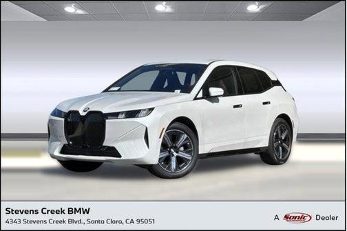 Mineral White Metallic 2026 BMW iX xDrive45