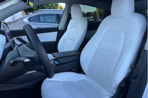 2022 Tesla Model Y Performance Dual Motor All-Wheel Drive