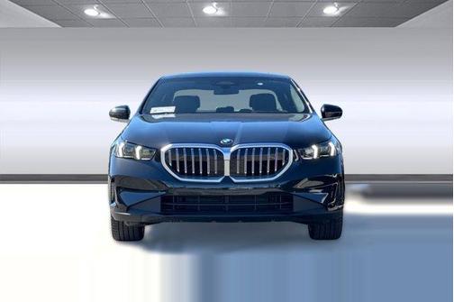 Black Sapphire Metallic 2026 BMW 530 530i