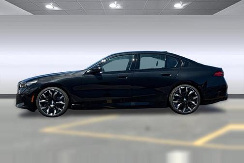 Black Sapphire Metallic 2026 BMW i5 eDrive40