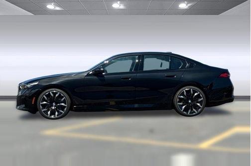 Black Sapphire Metallic 2026 BMW i5 eDrive40