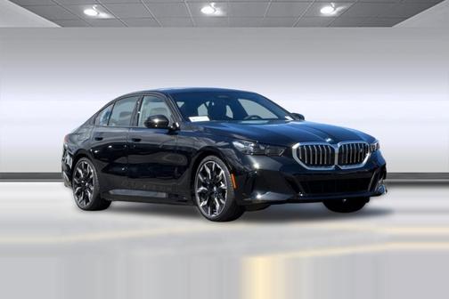 Black Sapphire Metallic 2026 BMW i5 eDrive40