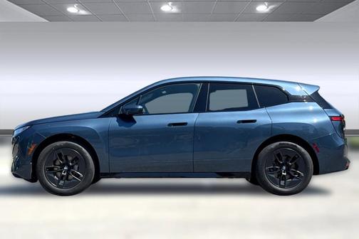 2026 BMW iX xDrive60