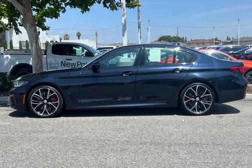 Carbon Black Metallic 2023 BMW M550 i Xdrive
