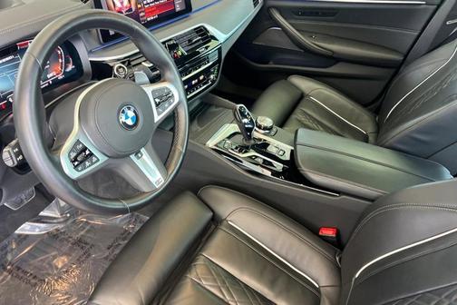 Carbon Black Metallic 2023 BMW M550 i Xdrive