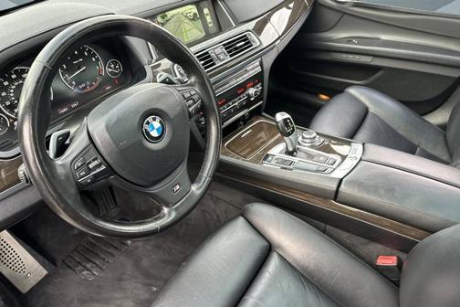2013 BMW 750 I