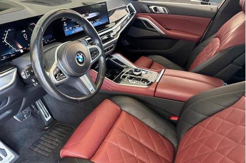 Mineral White Metallic 2024 BMW X6 xDrive40i