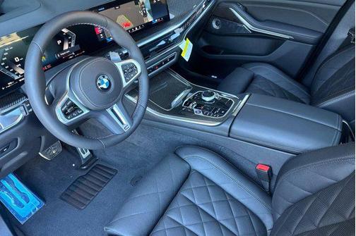 Black Sapphire Metallic 2026 BMW X5 M60i