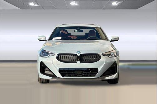 2026 BMW 230 230i