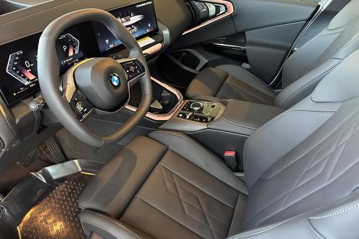 Mineral White Metallic 2026 BMW X3 30 xDrive
