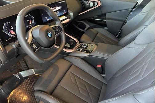 Mineral White Metallic 2026 BMW X3 30 xDrive