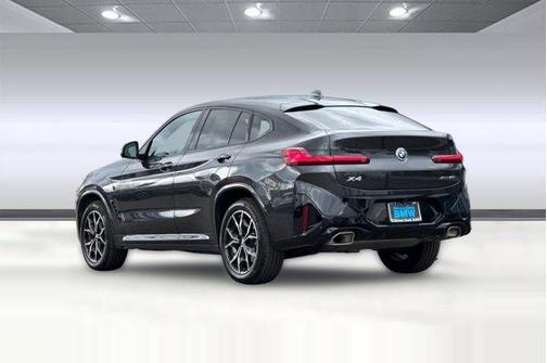 2025 BMW X4 xDrive30i