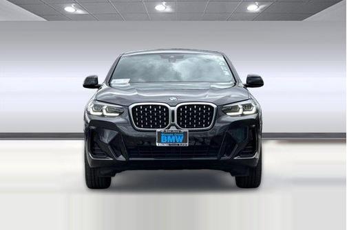 2025 BMW X4 xDrive30i
