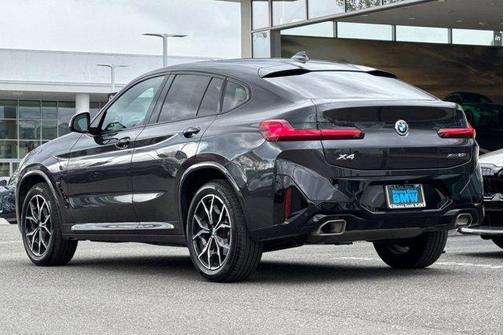 Gray 2025 BMW X4 xDrive30i