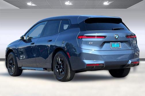 2026 BMW iX xDrive60