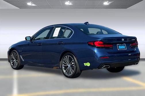 2022 BMW 530e Base