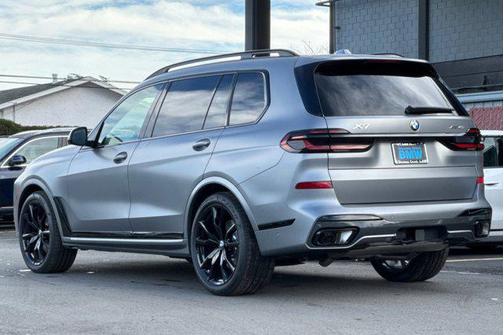 2026 BMW X7 xDrive40i