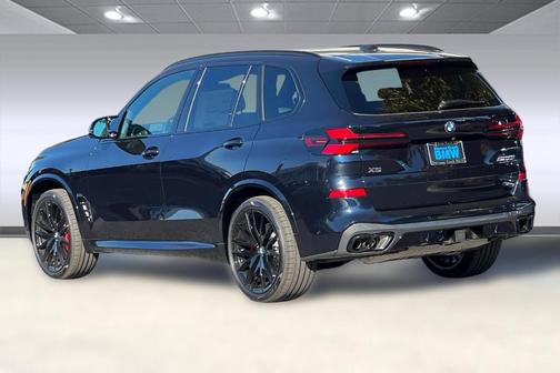 2026 BMW X5 M60i