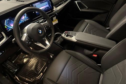 Alpine White 2026 BMW X1 xDrive28i