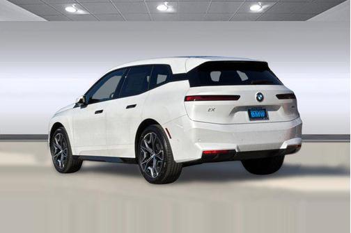 2026 BMW iX xDrive45