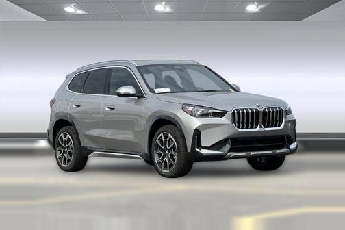 Space Silver Metallic 2026 BMW X1 xDrive28i