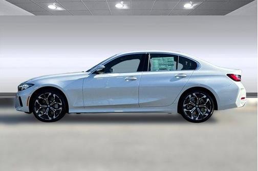 2025 BMW 330 330i