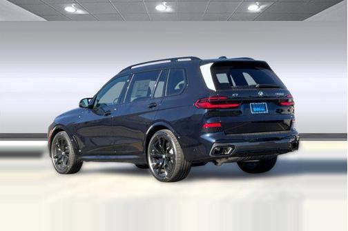 2026 BMW X7 M60i