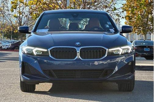 2023 BMW 330 330i