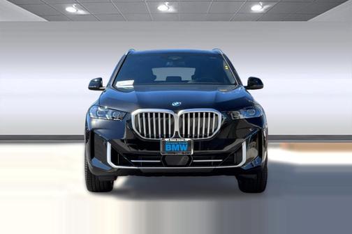 Black Sapphire Metallic 2026 BMW X5 PHEV xDrive50e
