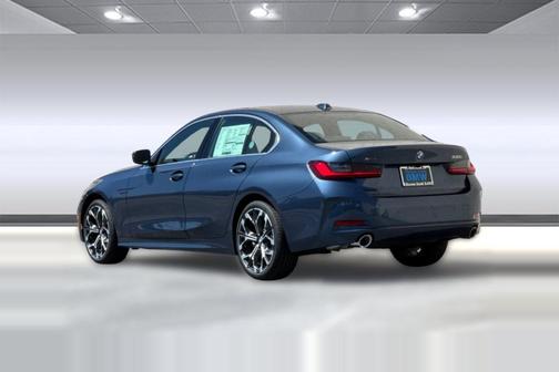 Arctic Race Blue Metallic 2026 BMW 330 xDrive NA