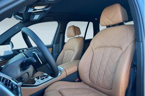 Skyscraper Grey Metallic 2026 BMW X5 xDrive40i