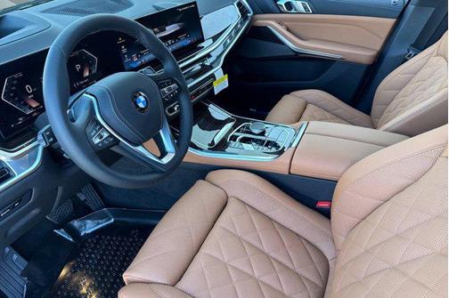 Skyscraper Grey Metallic 2026 BMW X5 xDrive40i