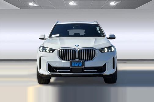 White 2025 BMW X5 PHEV xDrive50e