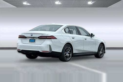 2025 BMW i5 eDrive40