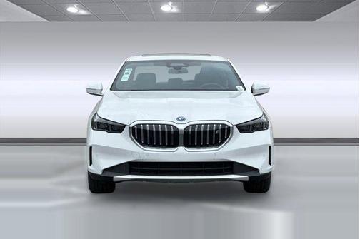 2025 BMW i5 eDrive40