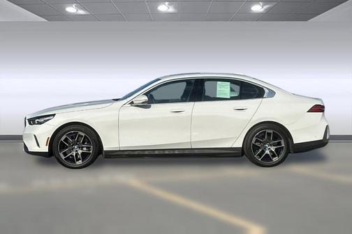 2025 BMW i5 eDrive40