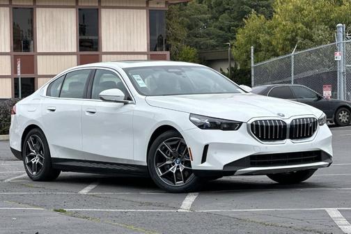 2025 BMW i5 eDrive40