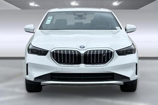2025 BMW i5 eDrive40