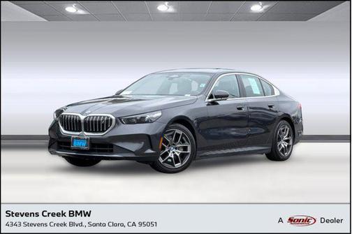 Gray 2024 BMW i5 eDrive40