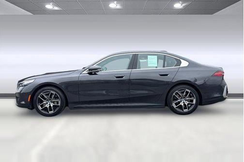 Gray 2024 BMW i5 eDrive40