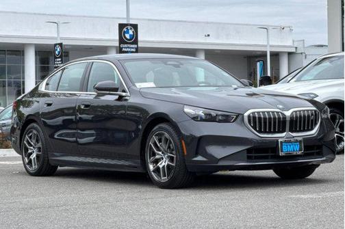 Gray 2024 BMW i5 eDrive40