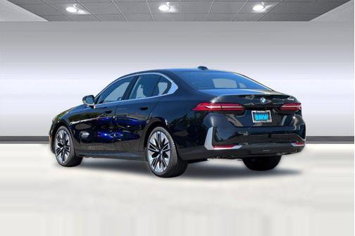 2026 BMW 530 i