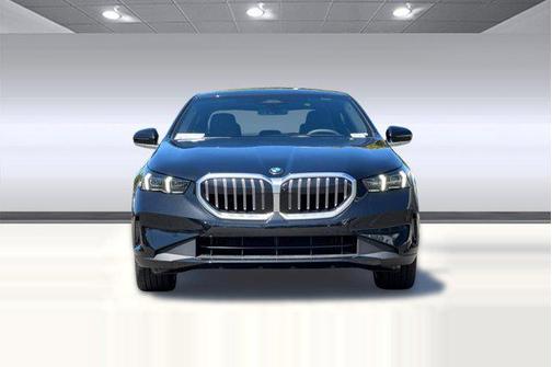 2026 BMW 530 i